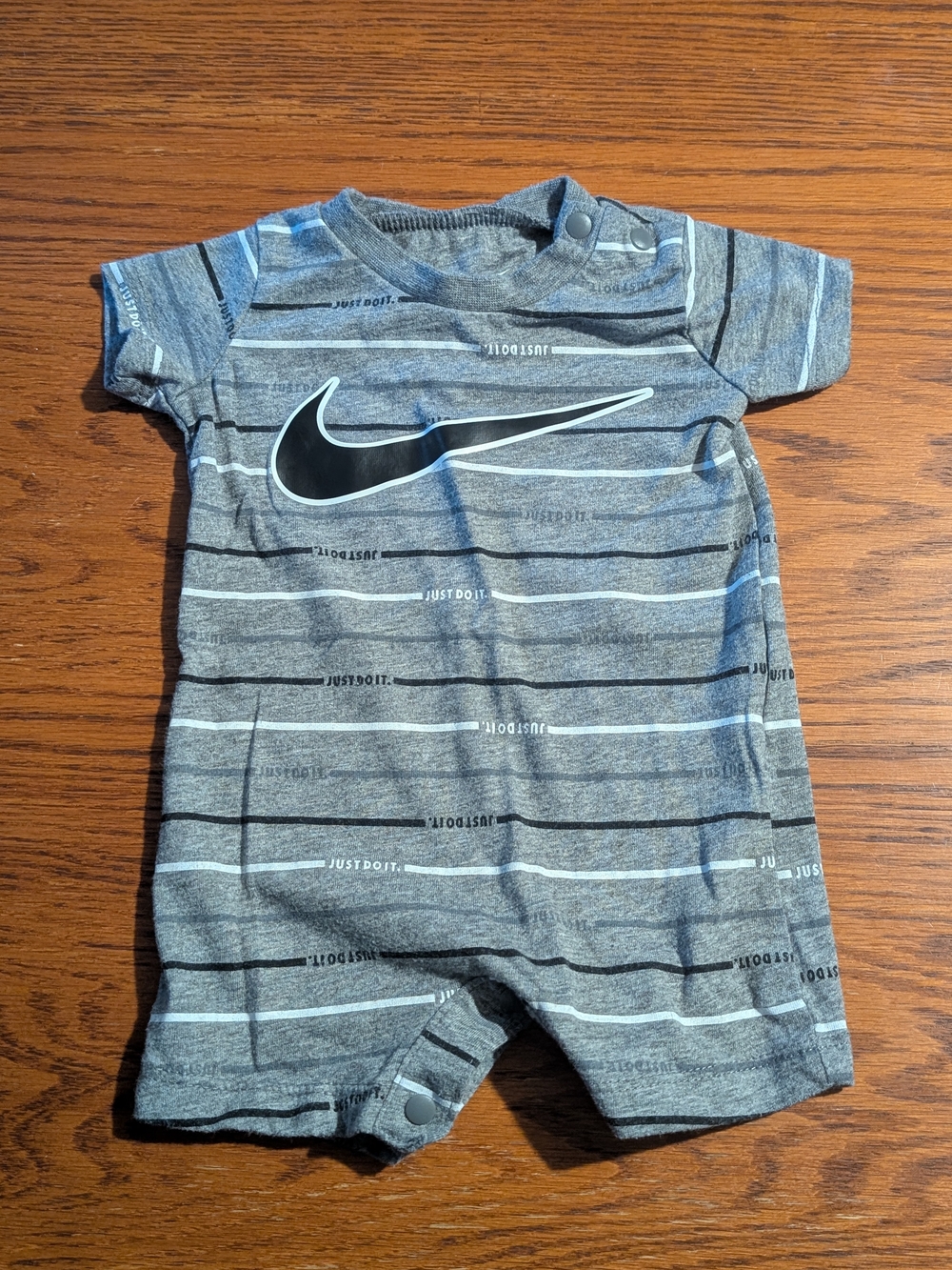 Nike Baby Just Do It Swoosh Gray Striped Romper Newborn